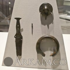 79265639 large 733907 1