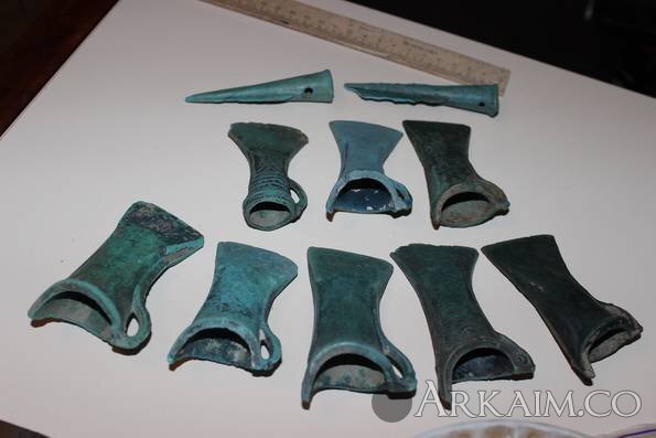 Схрон вооружения периода бронзы. Тернопольская обл.