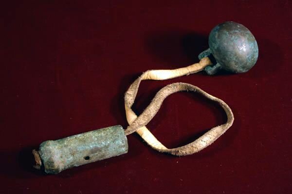 Скифы, кистени