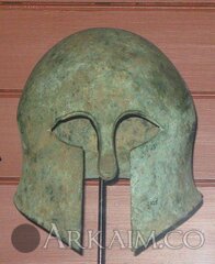 1454042372 9etruscan helmet british museum