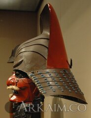 1441444980 shlem V forme morskoy rakushki