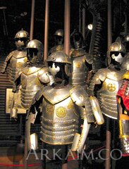 800px Zbroje husarskie