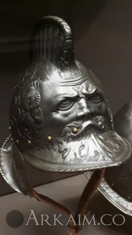 Helmet Italian 1550 CE Embossed Steel