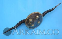 1451975462 6. roga antilopy S metallicheskimi nakonechnikami I schit