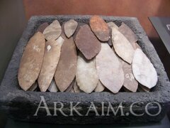 1501390131 1. aztec sacrificial knives