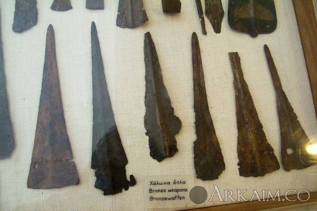 1464173011 12. early cycladic bronze weapons. early bronze Age 2800 2200 Bc. finds from The southeast Of naxos. archaeological museum Of apeiranthos On naxos