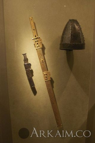 1491969112 10. Wla metmuseum sword And scabbard iran 7th century