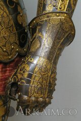 4405687196 c287443d78 B