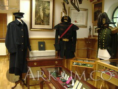 94203394 2617292075175697 4179681826790440960 O