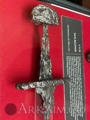 81738281 2599908806772502 7746171340234686464 N