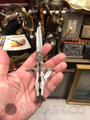 55600742 2106411756122212 6065059198561943552 N