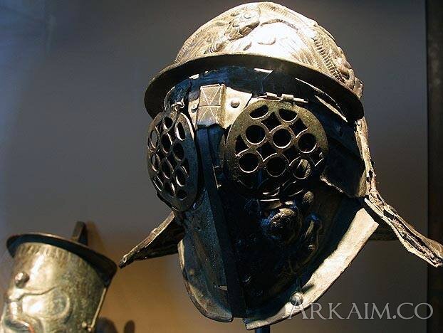 Гладиаторские шлемы