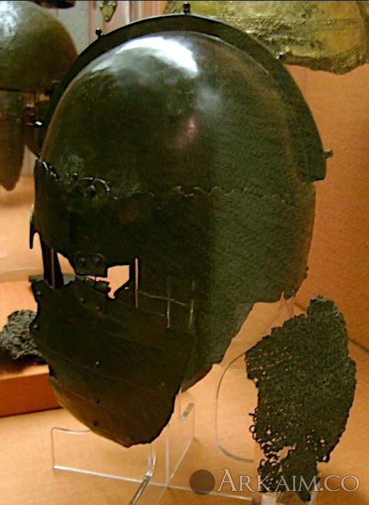 Римские гребневые шлемы "Kammhelme"