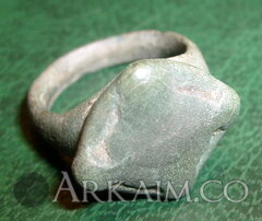 Браслеты, перстни и кольца