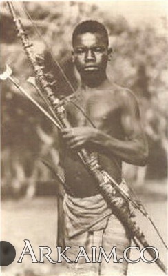 Copy of Arrows Dundo Museum 1956 Jose Redinha.jpg