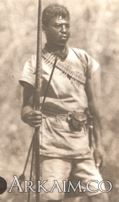 Arrows Jose Redinha 1930s.jpg