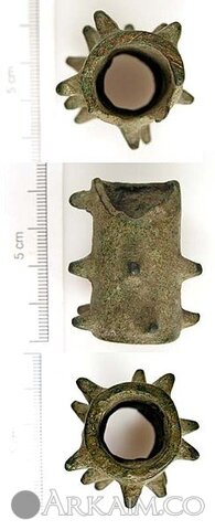 243px-Cast_copper_alloy_mace_head_(FindID_211722)